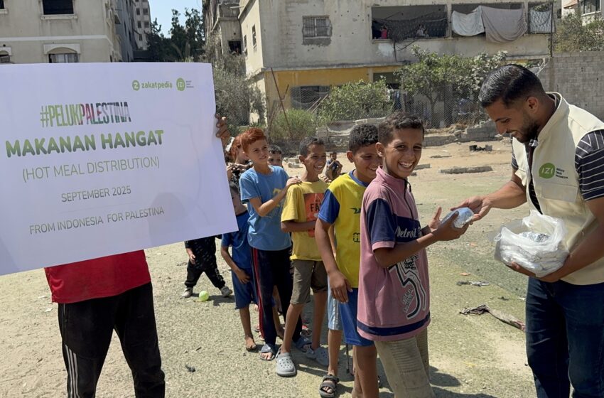  Senyum Bahagia Warga Palestina Terima Hotmeals dari Donatur Zakatpedia