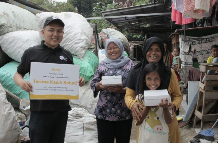  IZI & Zakatpedia Bagikan Sedekah Jumat 125 Paket Makanan untuk Warga Kampung Pemulung Di Abadijaya, Depok