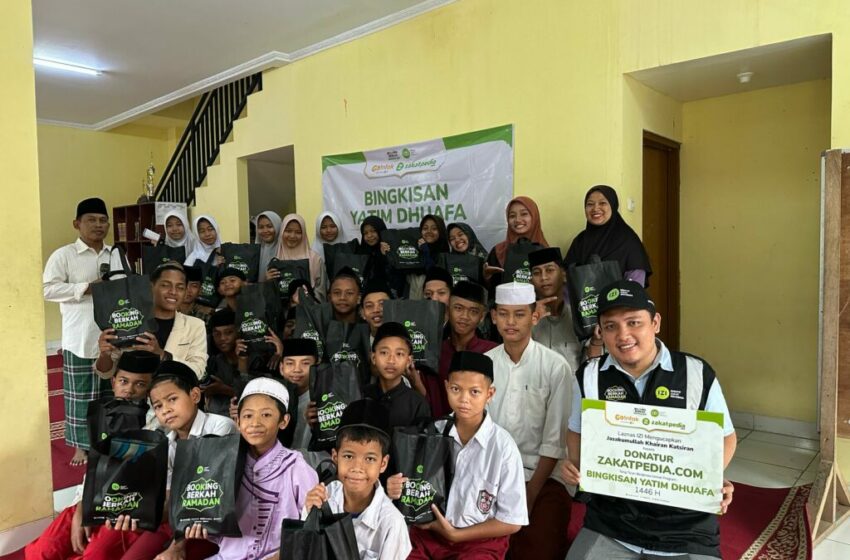  Yatim Duafa Yayasan Chaidiyah Bahagia Terima Bingkisan Ramadan dari IZI dan Zakatpedia